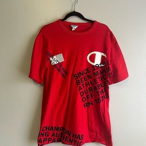 Men’s Red Champion Short Sleeve Shirt Size L
